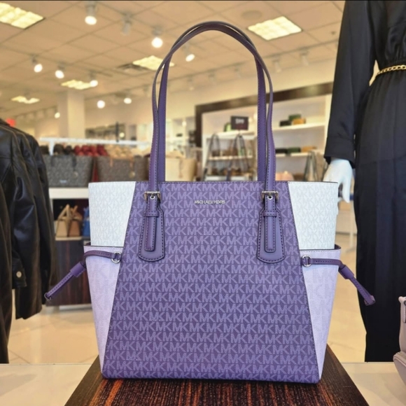 Michael Kors Handbags - NWT Michael Kors Voyager Large Color-Block Signature Logo Tote Bag Dark Purple